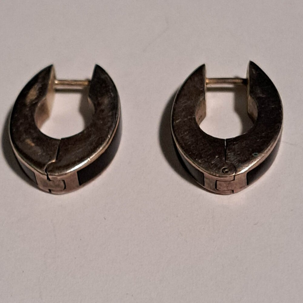 925 silver and black U shaped earrings